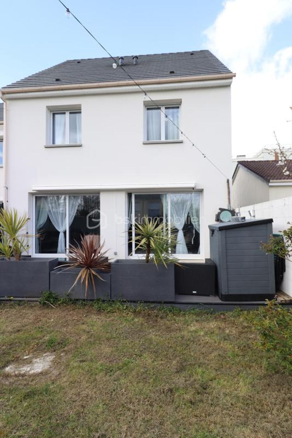 Maison aux beaux volumes 5 pièces 138 m² (4 ou 5 chambres)