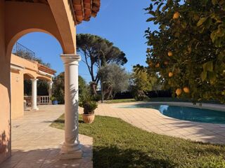  Villa à vendre 6 pièces 300 m²