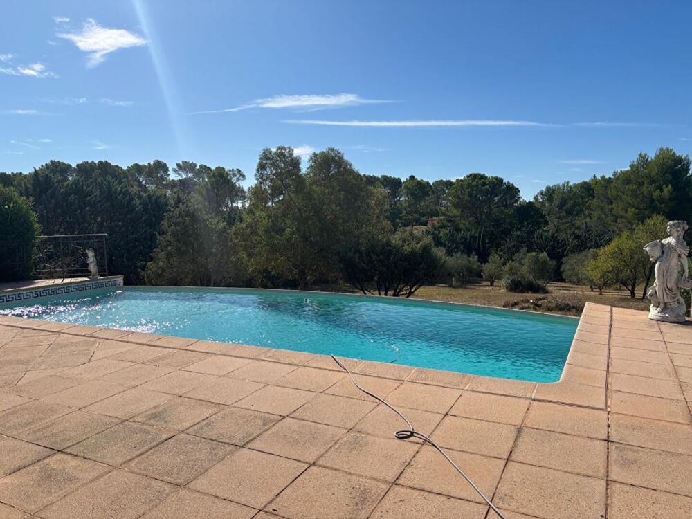 Villa Flayosc 10 pièce(s) 245 m2