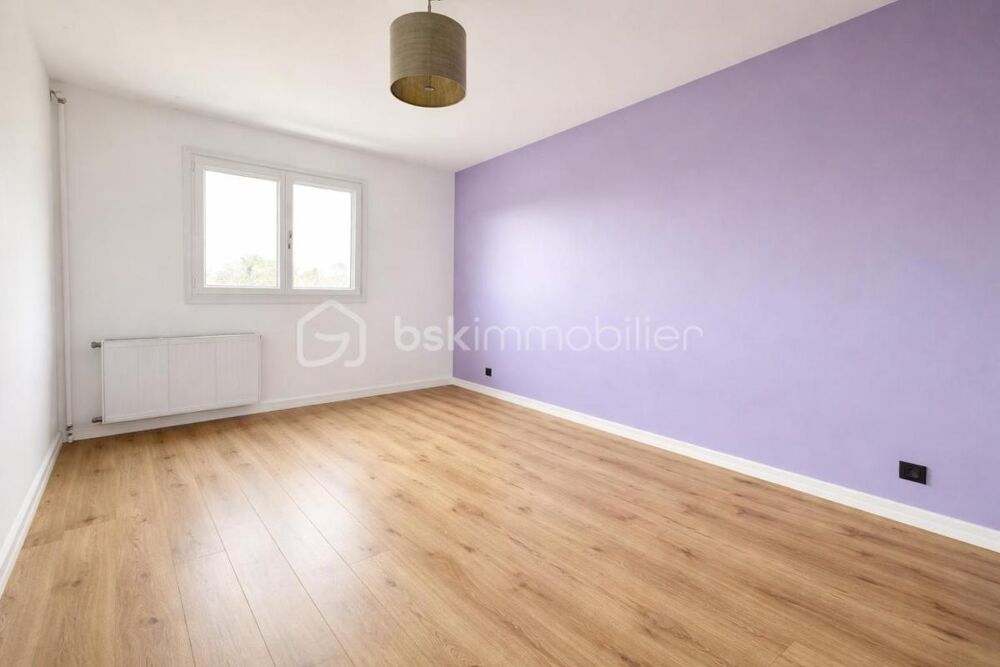 Vénissieux  Appartement T5 loué  Investissement rentable et sécurisé