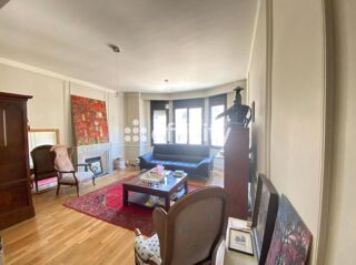  Appartement � vendre 10 pi�ces 198 m�