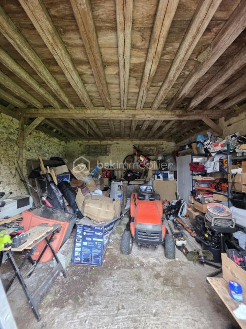 Vente Terrain Bâtiment de stockage et terrain de 500m2 Auguaise