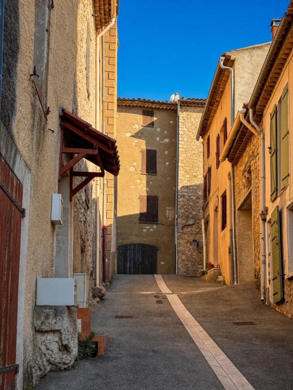 Maison 3 pièces - 57 m² - Esparron-de-Pallières