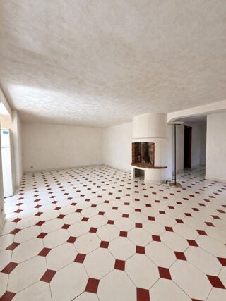Vente Appartement Appartement 85 m² à rénover - Quartier d'Anthéor - Belle terrasse avec cuisine d'été - 1 stationnement  - À 200 mètres de la pla Saint raphael
