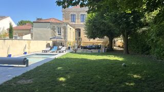  Maison  vendre 8 pices 240 m