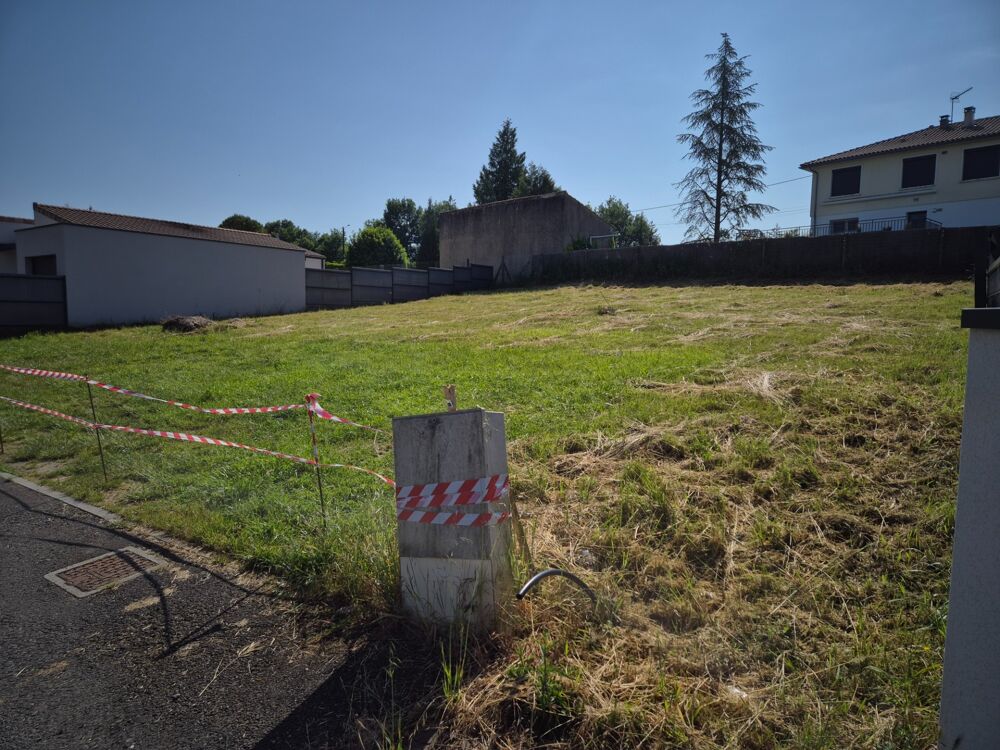 Vente Terrain Terrain constructible dans petit lotissement, emplacement qualitatif avec vue sur bosquet Fleac
