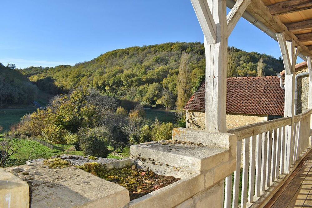 Vente Maison Maison de catactère Coly Saint Amand 6 pièce(s) 180 m2 Coly saint amand
