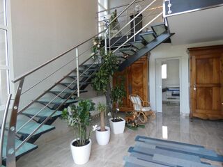  Maison à vendre 12 pièces 379 m²