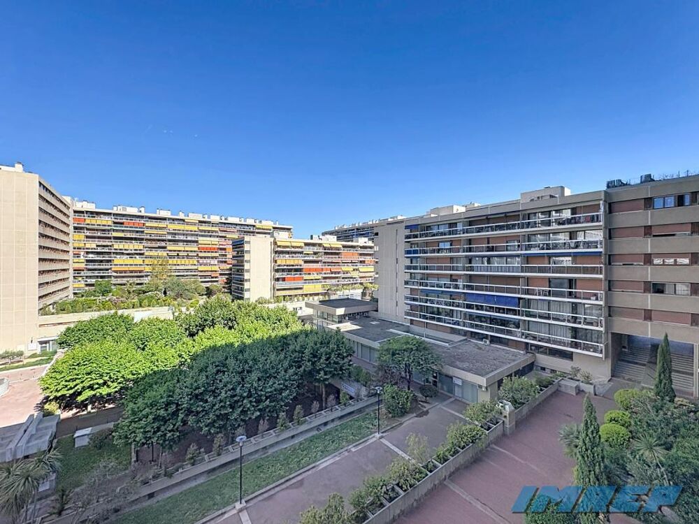 Vente Appartement Marseille 13006 – Appartement T4 de 94 m² avec terrasse, cave et possibilité garage – Un bien à façonner selon vos envies Marseille 6