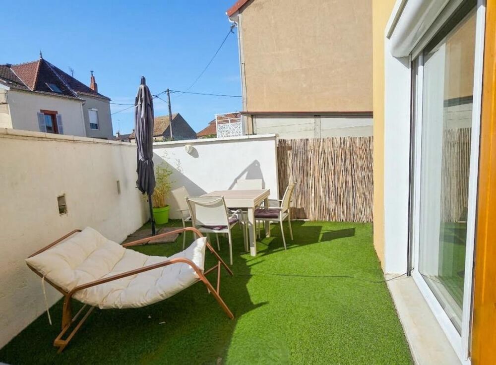 Vente Maison Maison Cusset 6 pièce(s) 130 m2 Cusset