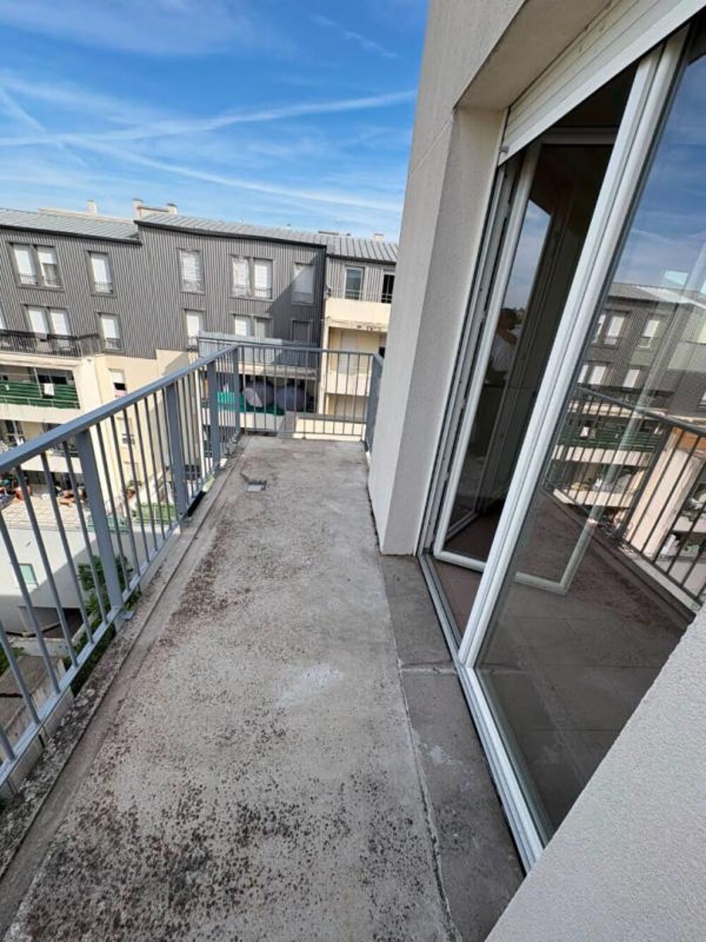 Location Appartement Appartement T4 de 83,4 m² avec balcon et garage à Vénissieux ? 5? et dernier étage Venissieux