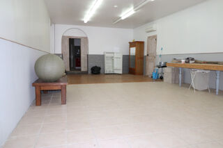  Immeuble à vendre 7 pièces 220 m²