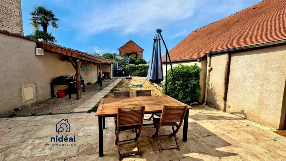 Maison de 8 pièces de 221 m² à Poses