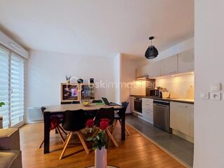 Vente Appartement COUP DE CŒUR POUR CE 3 PIÈCES AVEC JARDIN PRIVATIF, BOX ET CAVE À LAGNY-SUR-MARNE Lagny sur marne