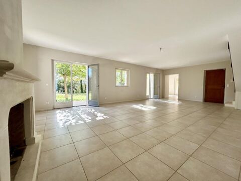  Maison � louer 5 pi�ces 200 m�