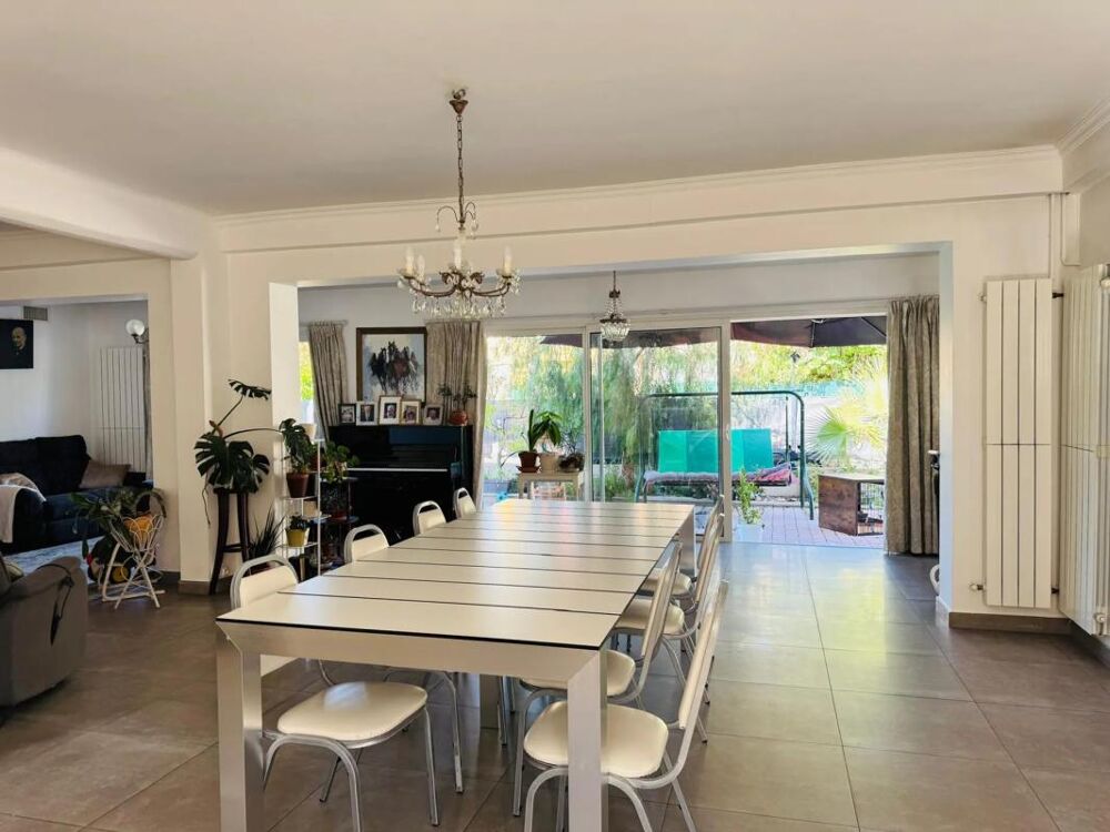 Vente Villa Maison familiale 252m²-6 chambres+ studio 32m² La valette du var