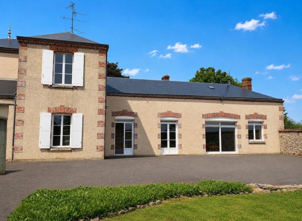 Vente Maison Ancienne Ecole de 165 m2 à Rénover Chartres