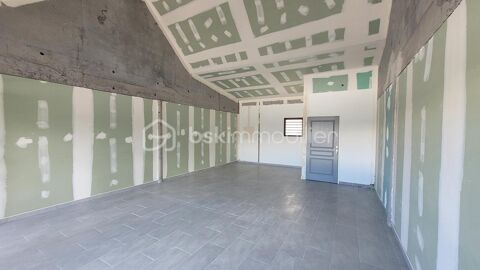   Location Local Commercial de 50 m² Centre-ville de l'Étang-Salé 
