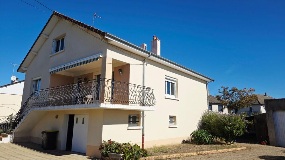 Vente Maison MAISON DE 112M² 3 CHAMBRES SOUS-SOL GARAGE La chapelle saint ursin