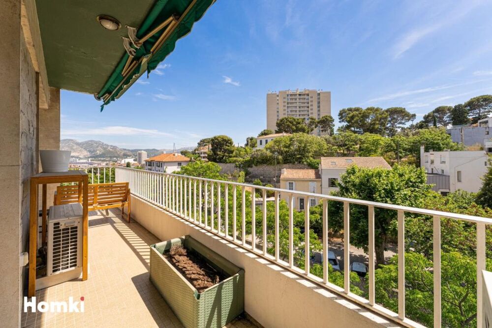 Vente Appartement Rare à la vente : Superbe T5 traversant de 130 m² avec terrasse et vue dégagée Marseille 8