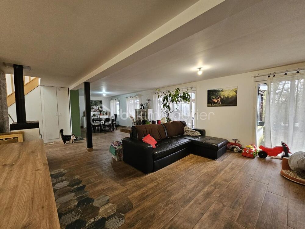 Vente Maison Sur les hauteurs de Pommeuse - un écrin de verdure à découvrir ! Pommeuse