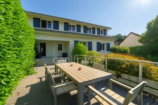  Maison � vendre 8 pi�ces 222 m�