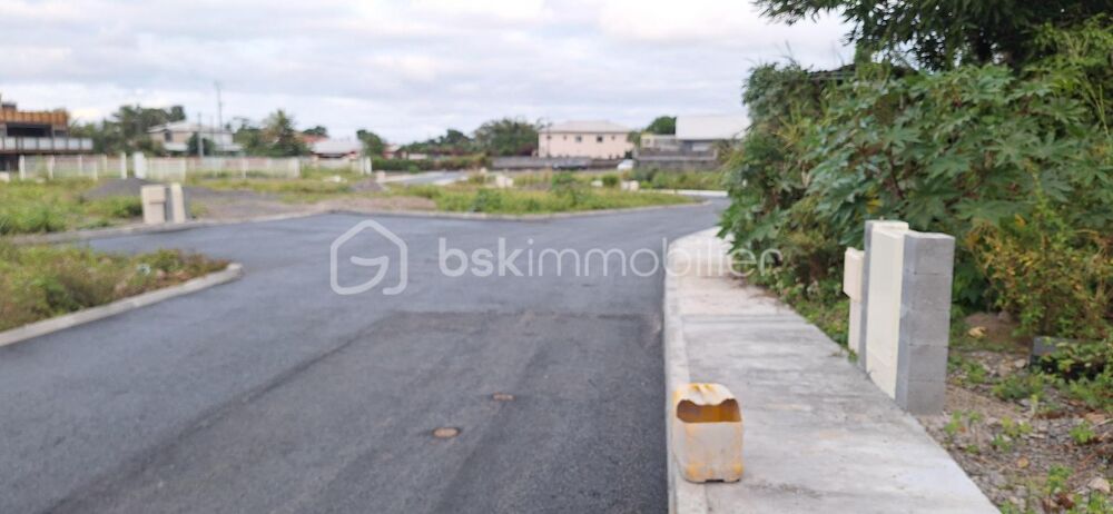 Vente Terrain À VENDRE – Terrain plat et viabilisé de 395 m² – Saint-André (quartier recherché) Saint andre