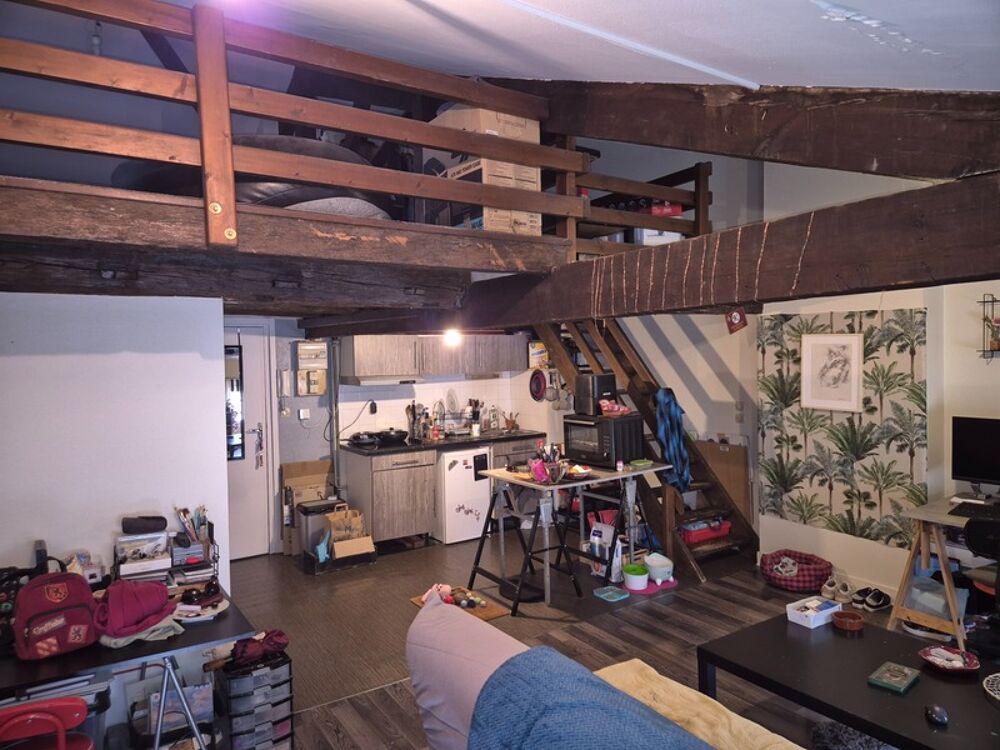 Appartement T2 en résidence sécurisée, face Hôtel de Ville, proche tous commerces et transport