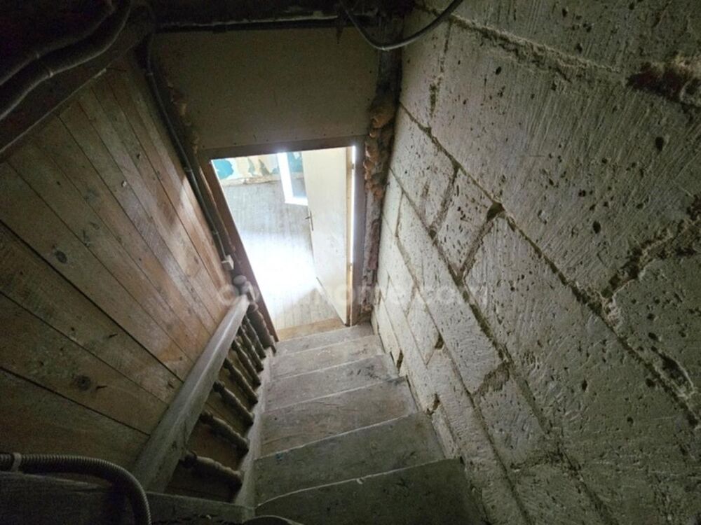 MAISON DE 100 m² AVEC 50 m² DE COMBLE AMMENAGABLE ET GRANGE DE 26 m² LE GOND PONTOUVRE (16)