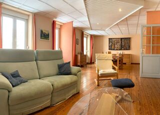  Appartement  vendre 6 pices 142 m