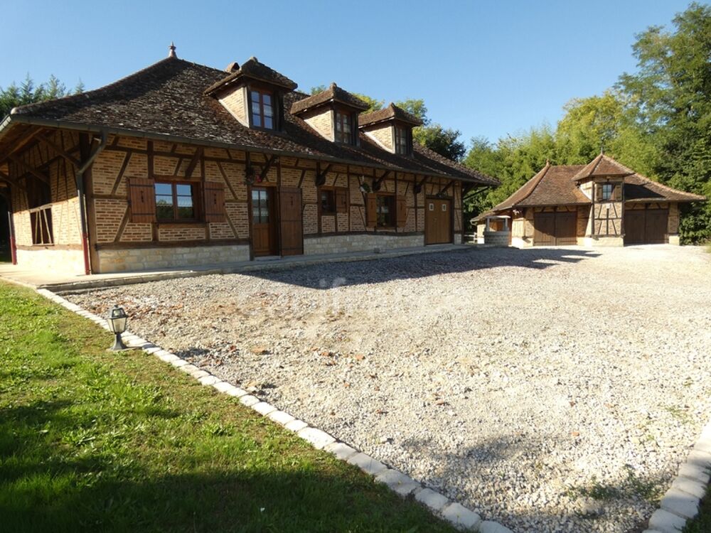Vente Propriété/Château Propriete à vendre 8 pièces SAINT GERMAIN DU BOIS (71) Saint germain du bois