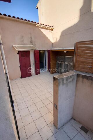 Immeuble � vendre 15 + pi�ces 264 m�