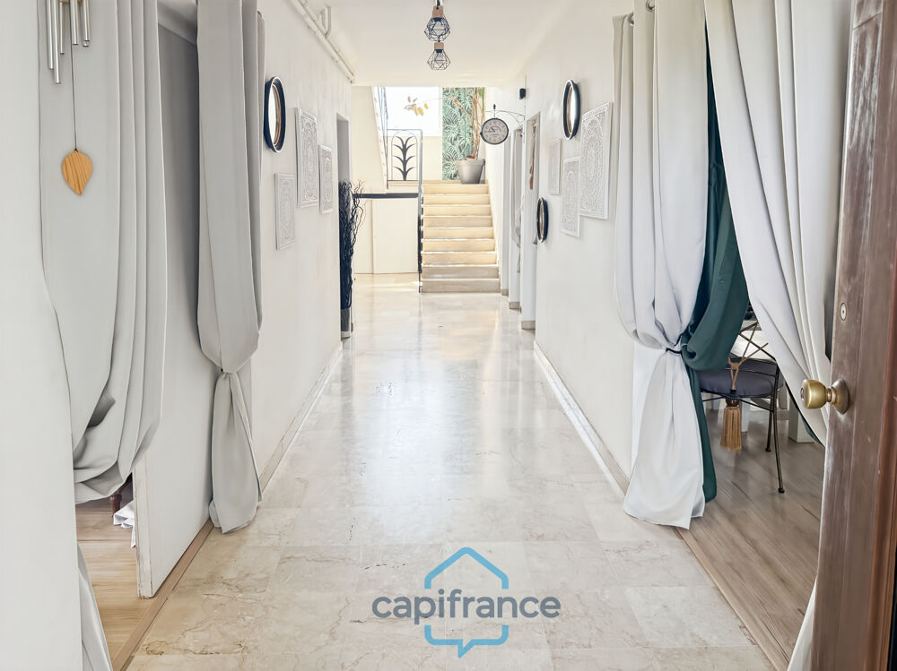 Vente Maison Dpt Gers (32), à vendre RISCLE très belle maison T8 de 220 m² habitables + grand garage et dépendances sur 875 m² de terrain, au Riscle
