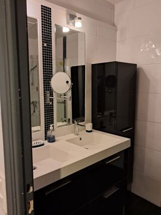  Appartement à louer 2 pièces 58 m²