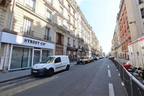 Local commercial avec vitrine et flexibilité d'aménagement - proche Gare du Nord 5492 75010 Paris