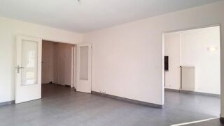  Appartement à louer 3 pièces 74 m²