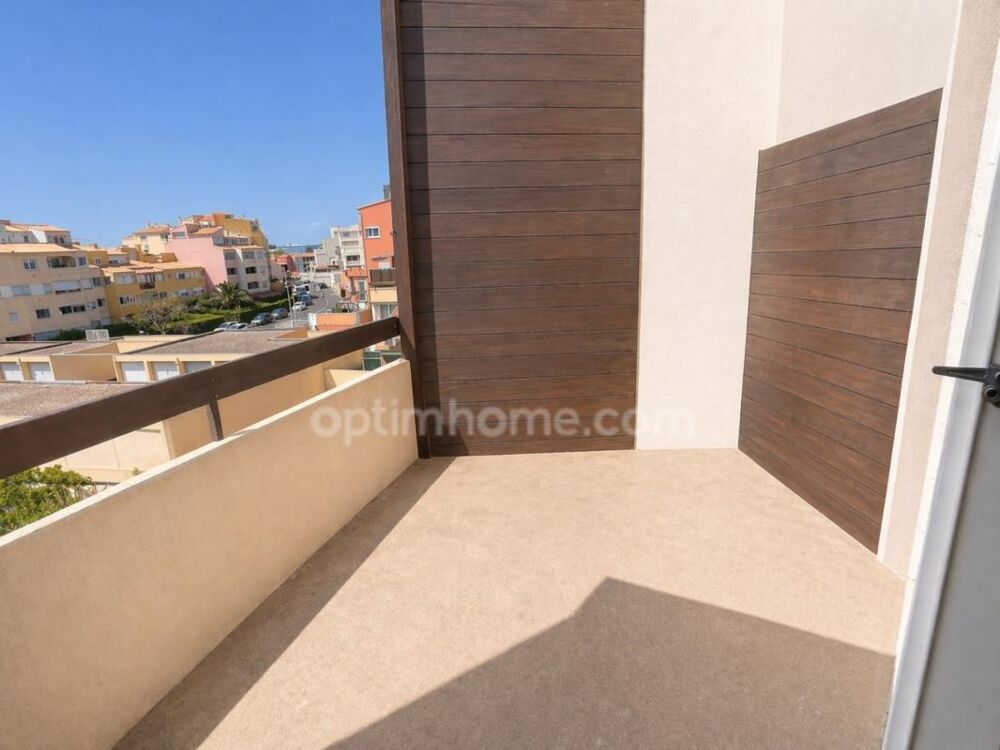 Vente Appartement Appartement 2 pièces rénové 27 m² avec terrasse - proximité immédiate plage et port CAP D'AGDE (34) Agde