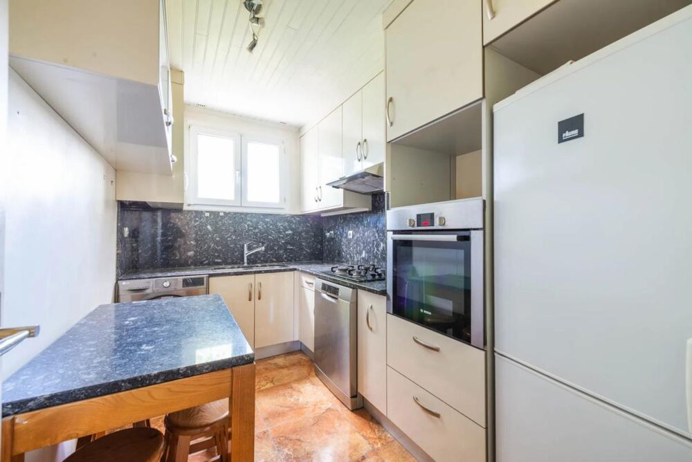Vente Appartement Appartement de 4 pièces de 64 m² situé à Versailles Versailles