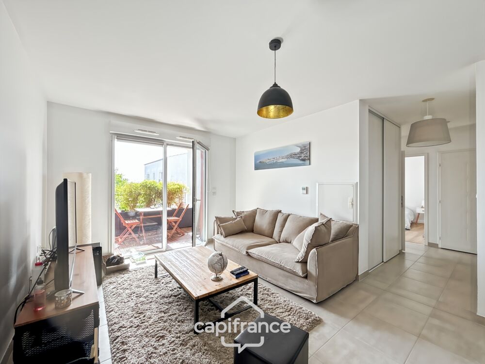 Vente Appartement LA ROCHELLE, quartier Saint-Maurice. Appartement 3 pièces avec loggia et parking La rochelle