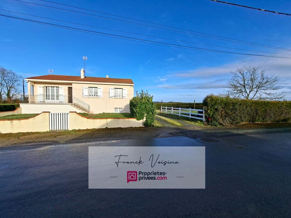 A VENDRE à Saint Paul en Pareds, maison de 137 m2 avec 2 chambres et 1 studio en sous-sol sur une parcelle constructible de 1154
