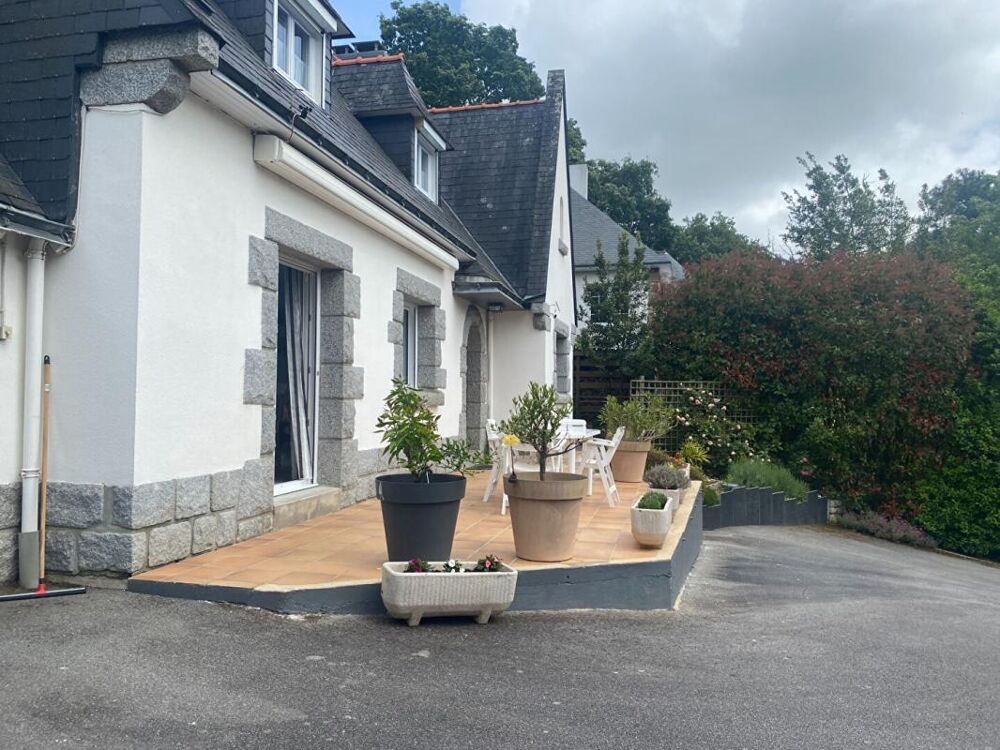 Maison Savenay 7 pièce(s) 143 m2, jardin, garage et dépendances