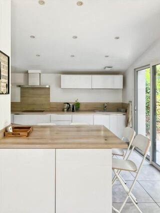  Maison à louer 5 pièces 181 m²