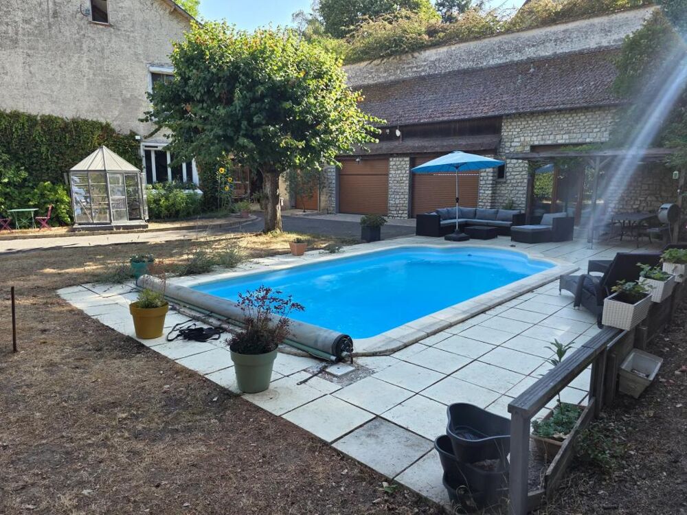 Maison meulière 143 m²+ dependance + garage et piscine