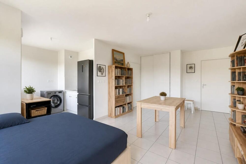 Appartement 1 pièce de 35 m² situé à Lyon 8 vendu loué