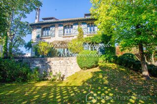  Propriété/château à vendre 7 pièces 243 m²