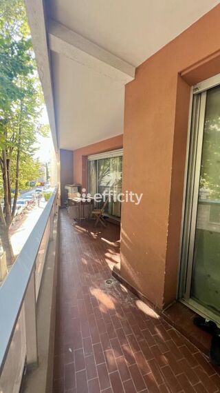  Appartement � vendre 5 pi�ces 108 m�