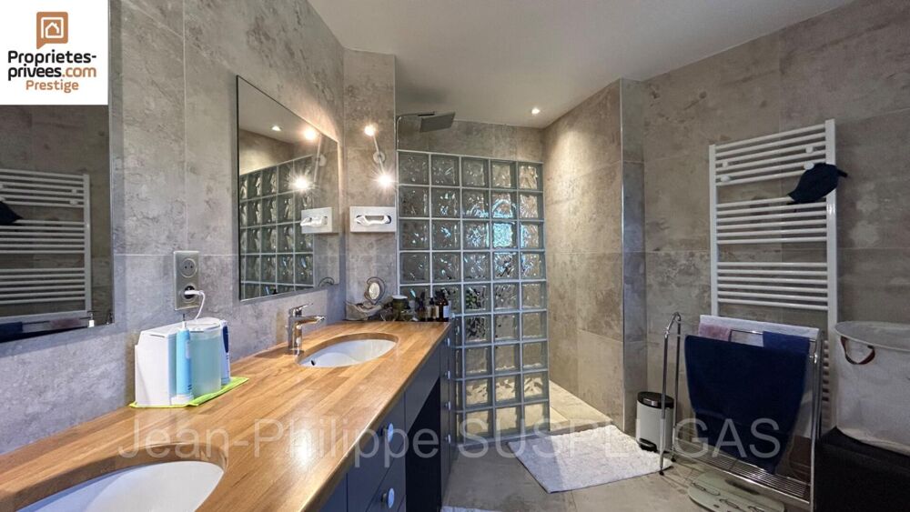 à vendre  Villa La Cadière-d'Azur (83740)