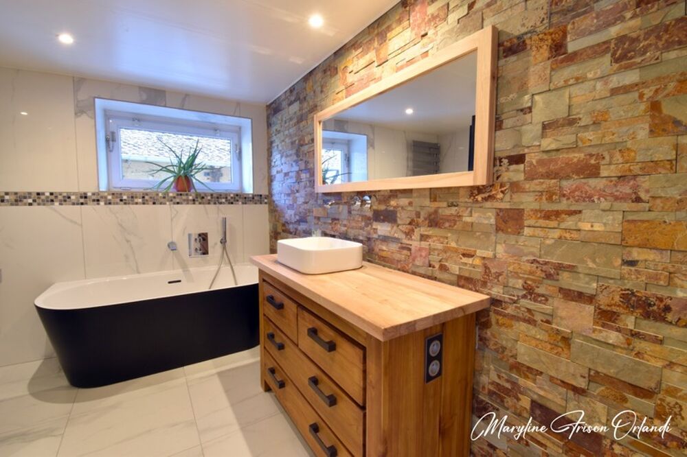 � vendre  Propri�t�/ch�teau Les Aveni�res (38630)