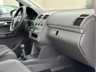 Touran II 1.2 TSI 105 BLUEMOTION TECHNOLOGY TRENDLINE 2011 occasion 78240 Chambourcy