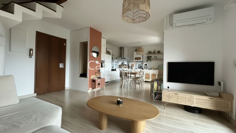 Vente Appartement T3 DUPLEX EN DERNIER ÉTAGE – CLIMATISÉ – VUE MONTAGNES – ANNECY (74) Annecy